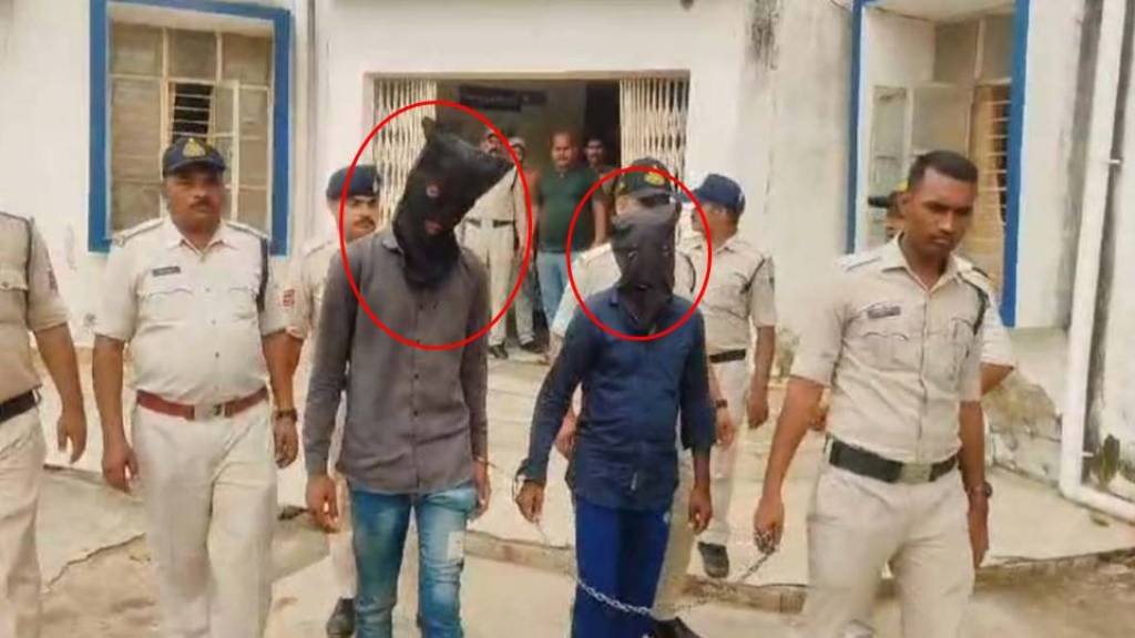 18 लाख की चुराने वाले 2 शातिर चोरों को को पुलिस ने धरदबोचा, जेवरात व अन्य सामान बरामद