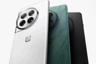 6,000 एमएएच की बैटरी और क्वाड-कर्व्ड डिस्प्ले के साथ धूम मचाने आ रहा OnePlus 13, जाने कीमत