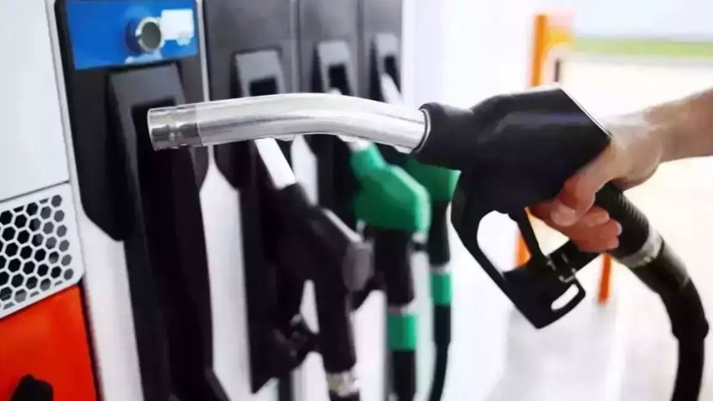 Petrol-Diesel Price: पेट्रोल-डीजल का नया रेट हुआ जारी, देखे आज के ताज़ा रेट