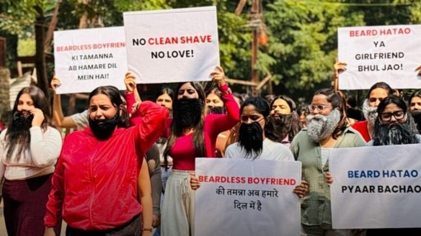 दाढ़ी रखो या गर्लफ्रेंड रखो, 'No Clean Shave No Girlfriend' के नारे लगाते हुए सड़कों पर उतरीं लड़कियां, वीडियो वायरल